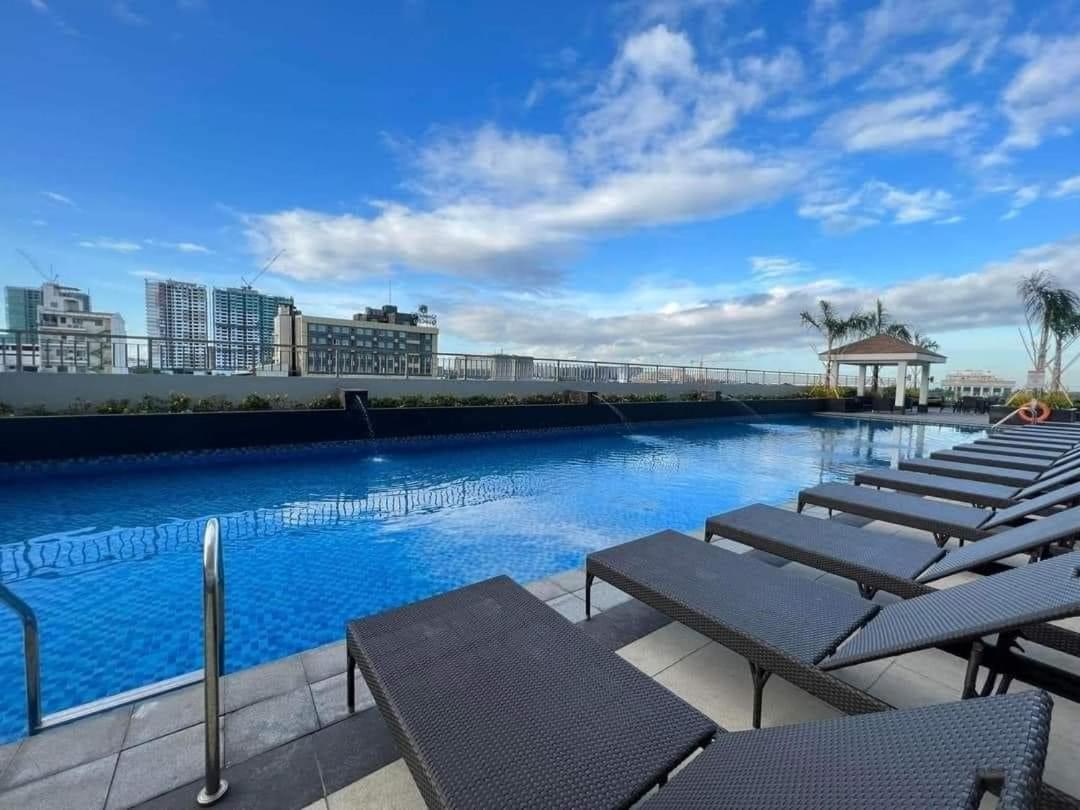 Coast Stay By J 40Th Floor Penthouse 마닐라 외부 사진