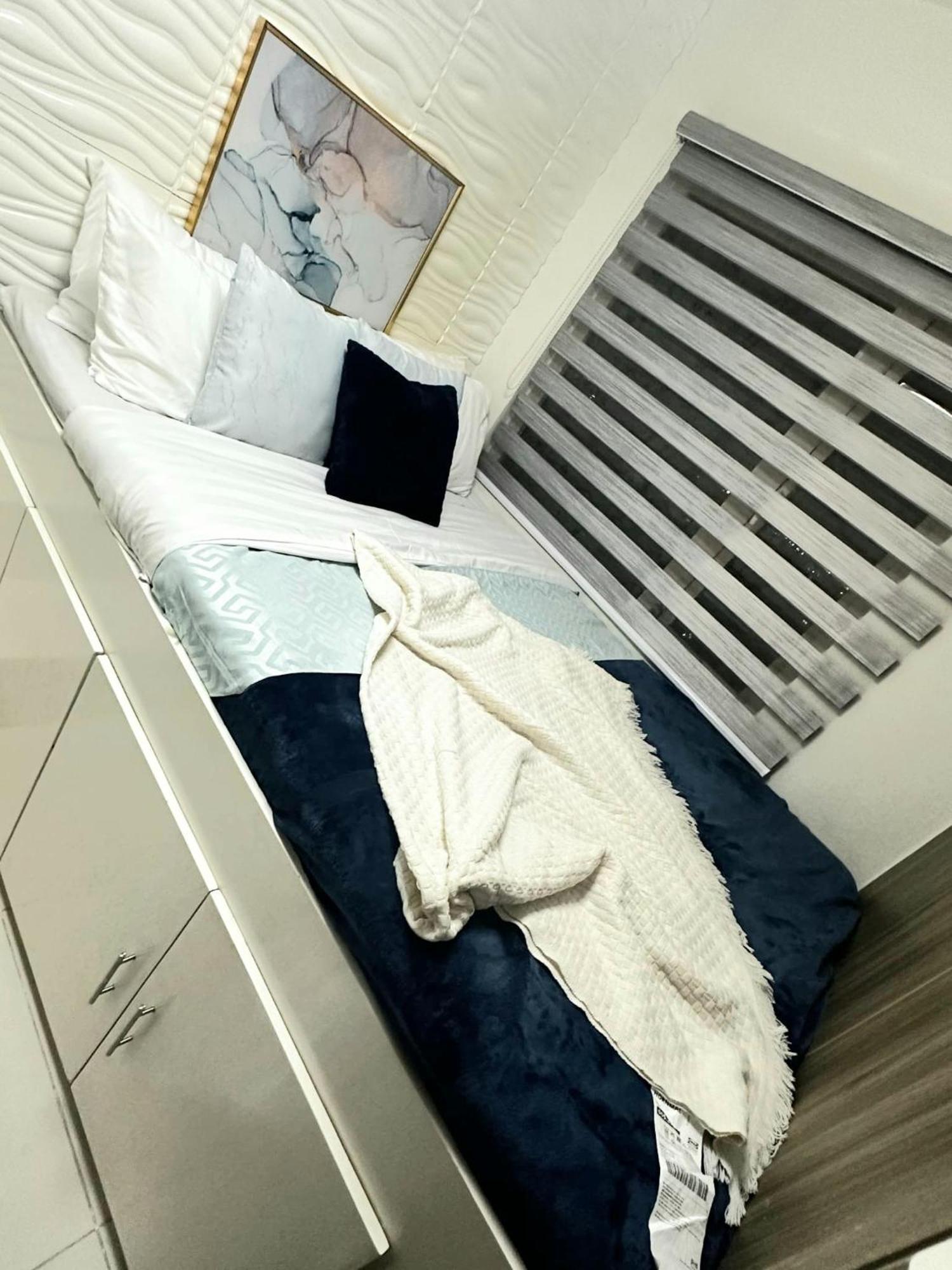 Coast Stay By J 40Th Floor Penthouse 마닐라 외부 사진